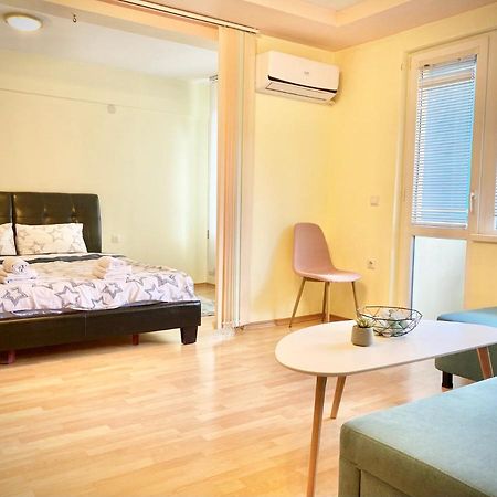 Sunny Central Apartment With Tv & Wi-Fi Stara Zagora Exterior foto