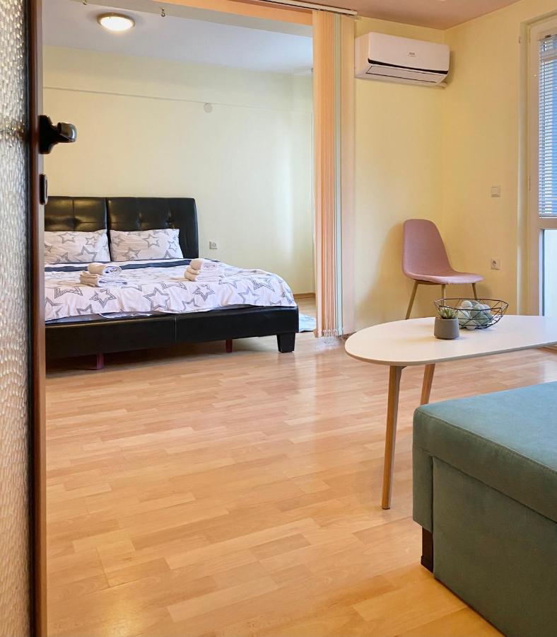 Sunny Central Apartment With Tv & Wi-Fi Stara Zagora Exterior foto